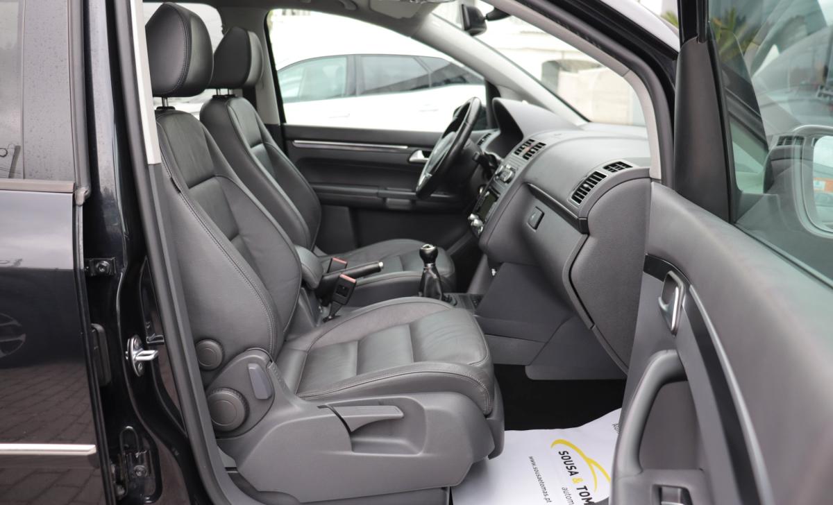 volkswagen-touran-2012-diesel-1598cc