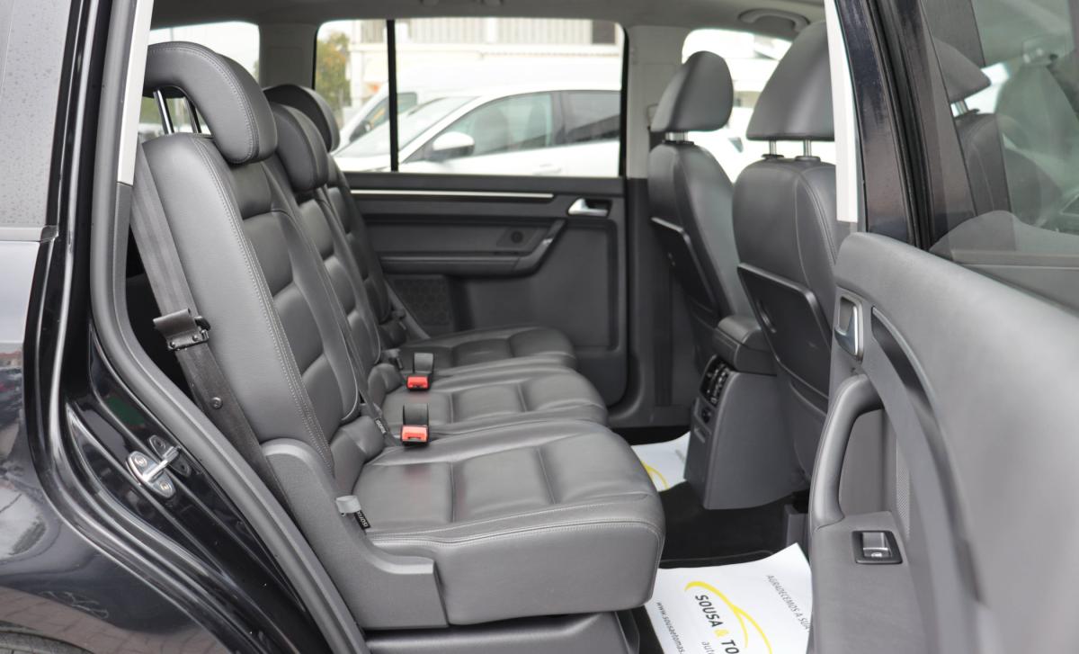 volkswagen-touran-2012-diesel-1598cc