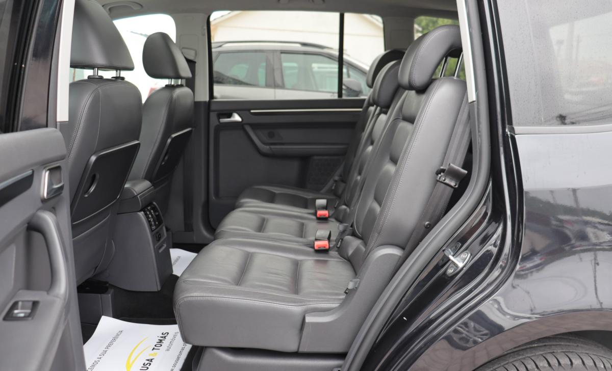 volkswagen-touran-2012-diesel-1598cc