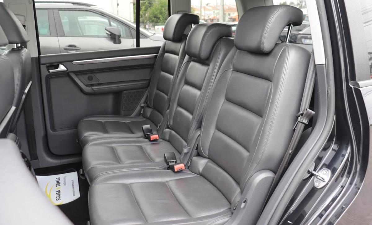 volkswagen-touran-2012-diesel-1598cc