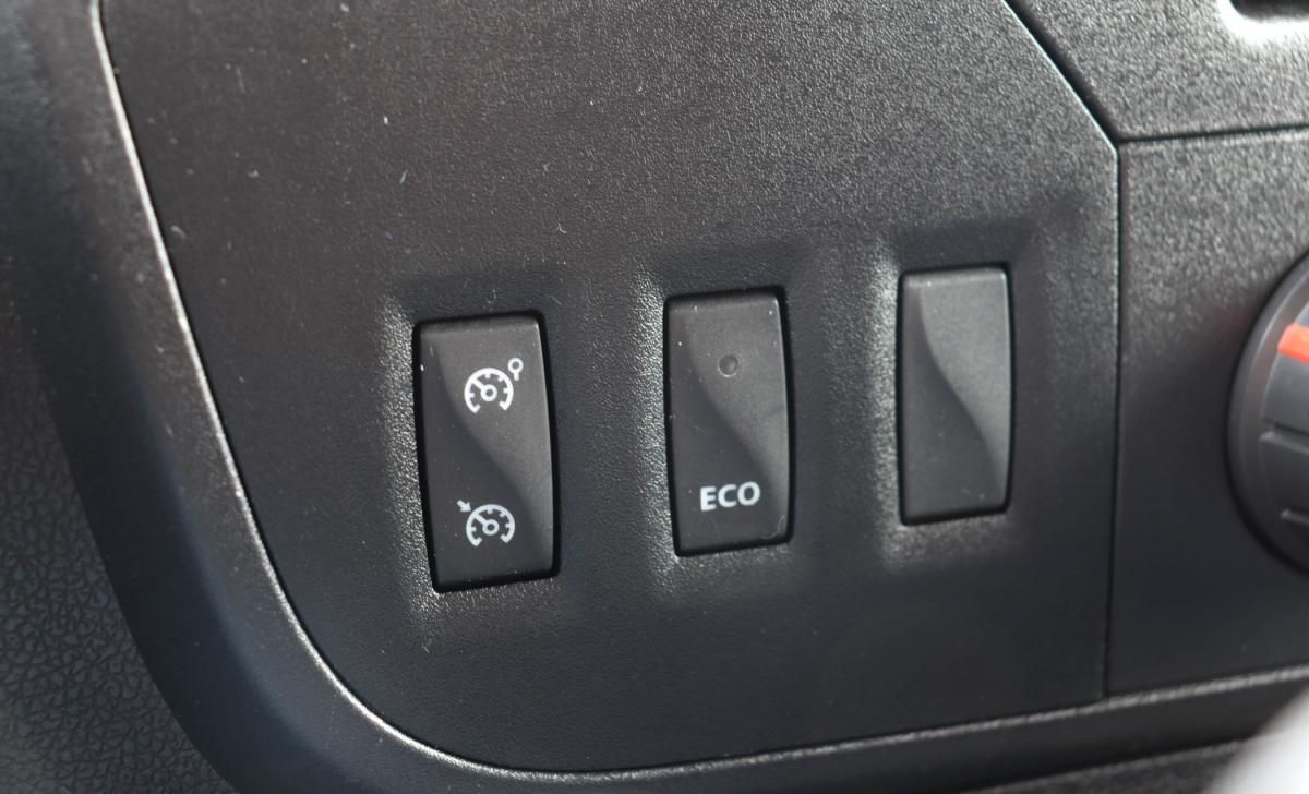 renault-master-2017-diesel-2299cc