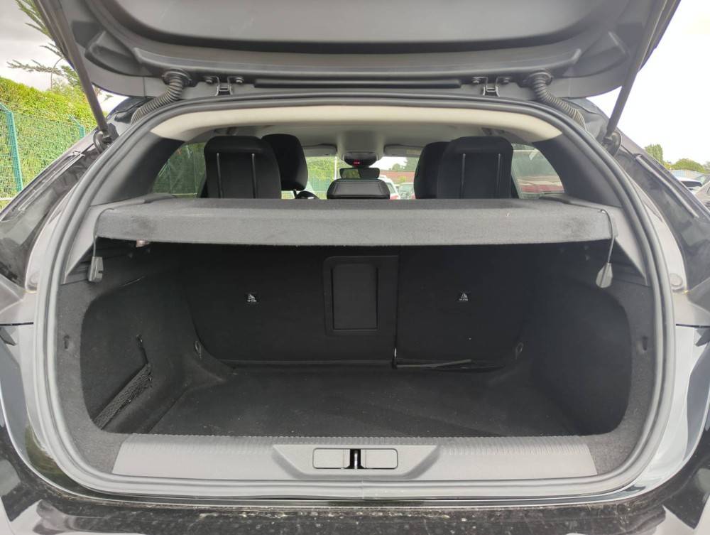 peugeot-308-2023-gasolina-1199cc