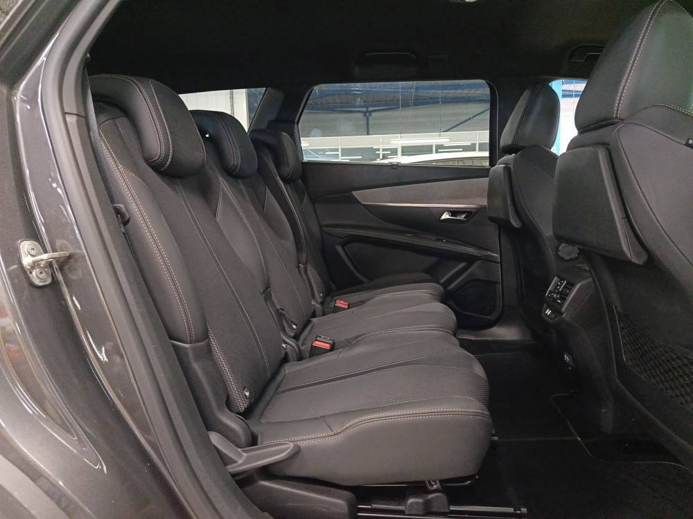 peugeot-5008-2023-gasolina-1199cc