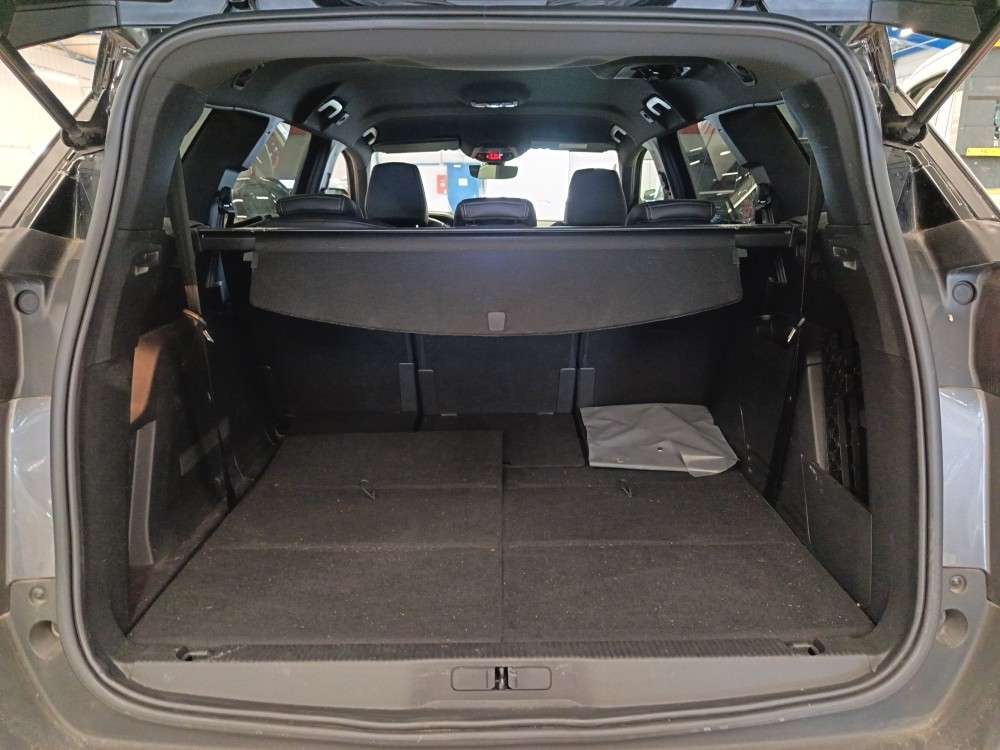 peugeot-5008-2023-gasolina-1199cc