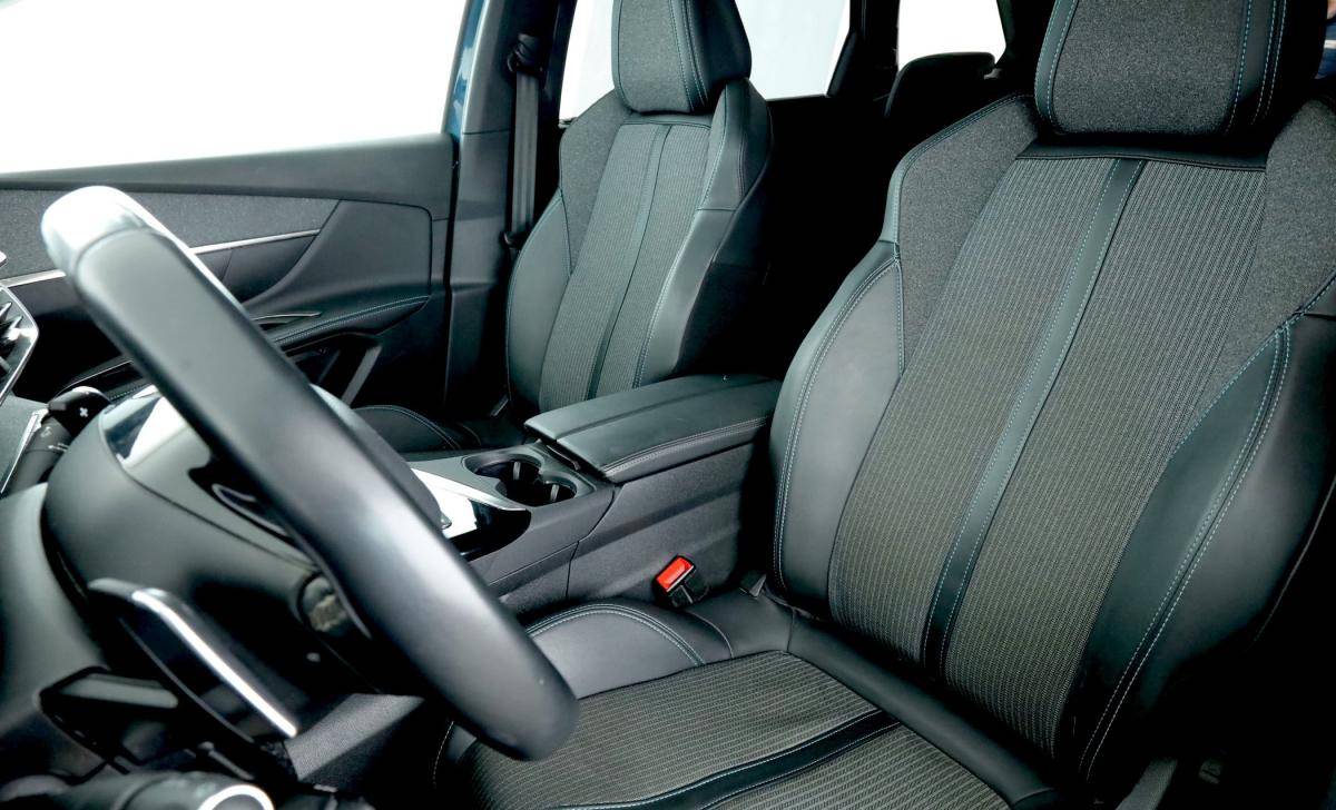 peugeot-5008-2022-gasolina-1199cc