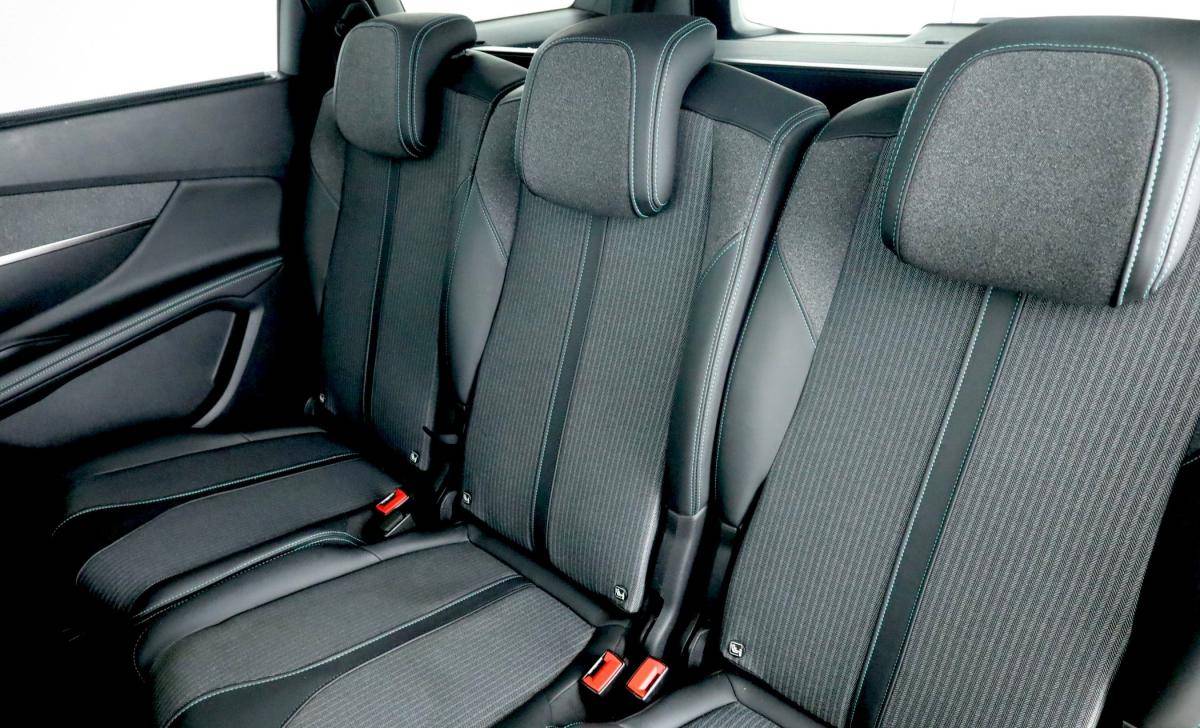 peugeot-5008-2022-gasolina-1199cc