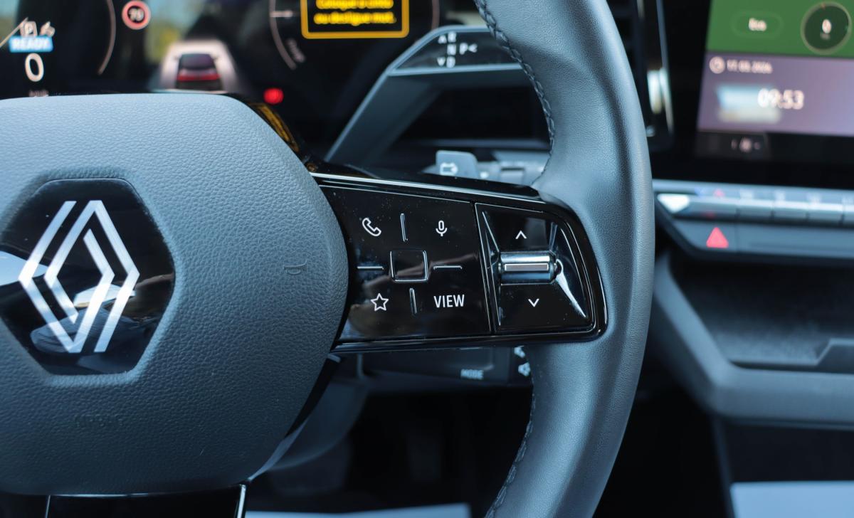 renault-megane-2022-eletrico-0cc