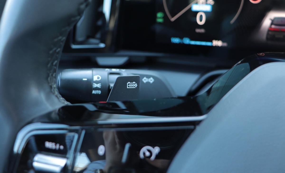 renault-megane-2022-eletrico-0cc
