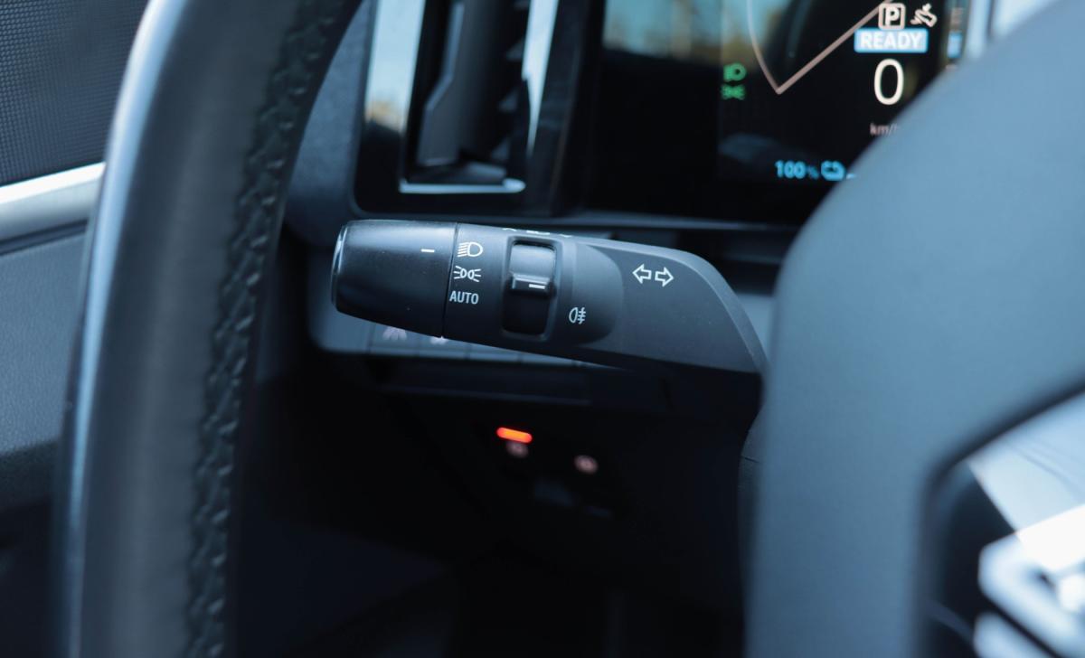renault-megane-2022-eletrico-0cc