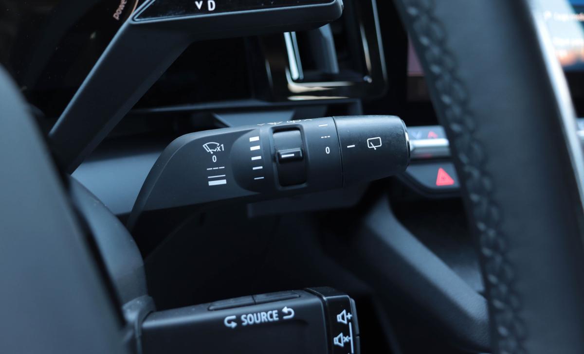 renault-megane-2022-eletrico-0cc