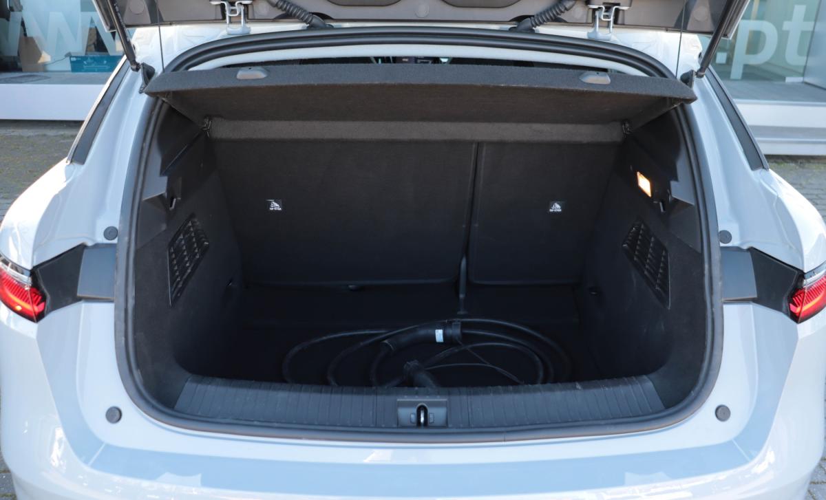 renault-megane-2022-eletrico-0cc