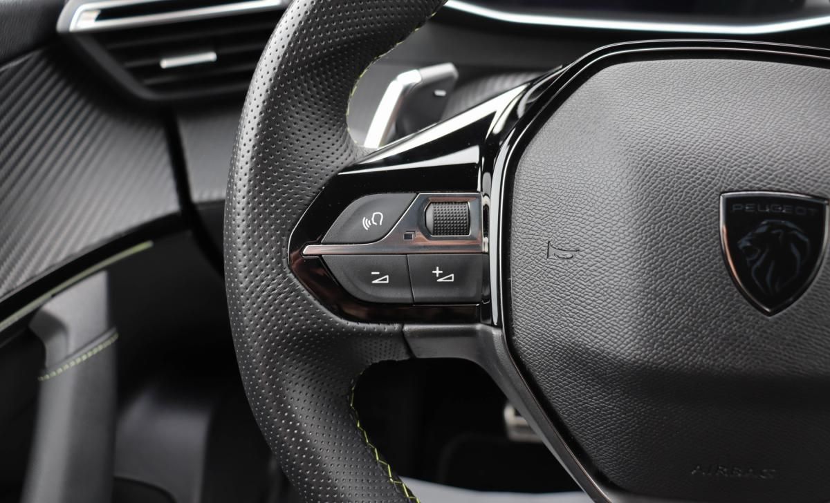 peugeot-2008-2024-gasolina-1199cc
