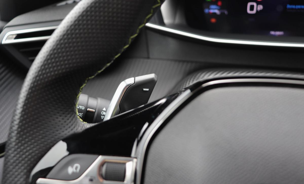 peugeot-2008-2024-gasolina-1199cc