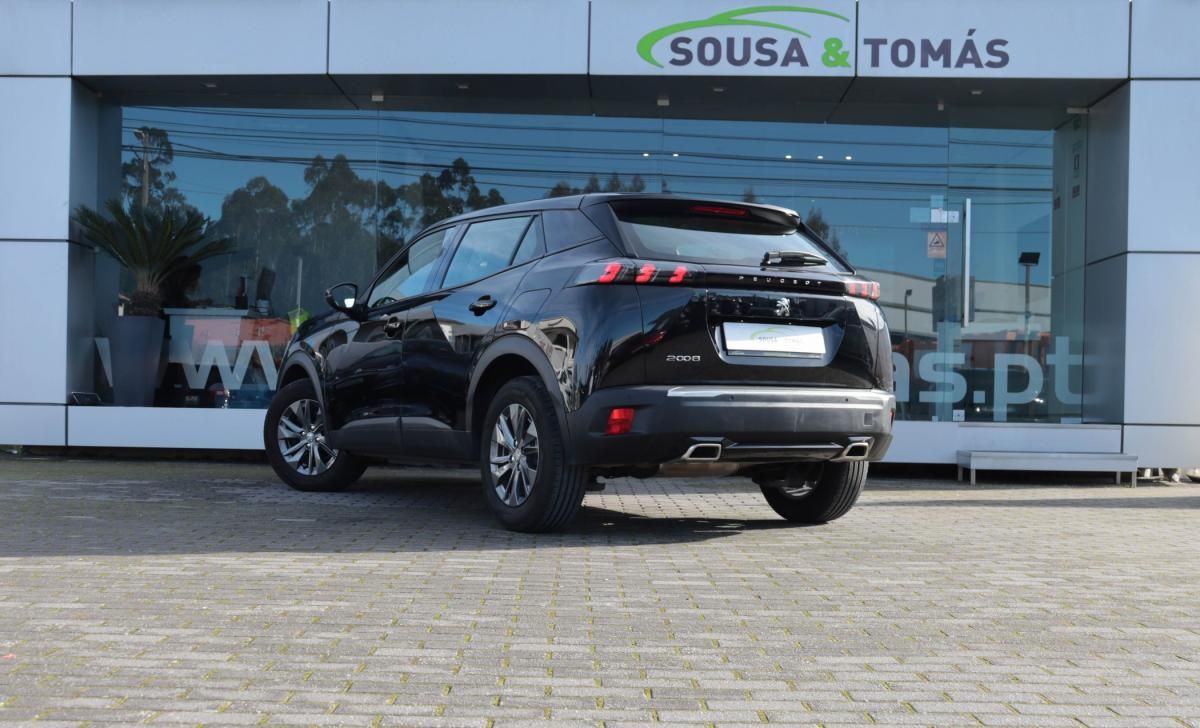 peugeot-2008-2022-gasolina-1199cc