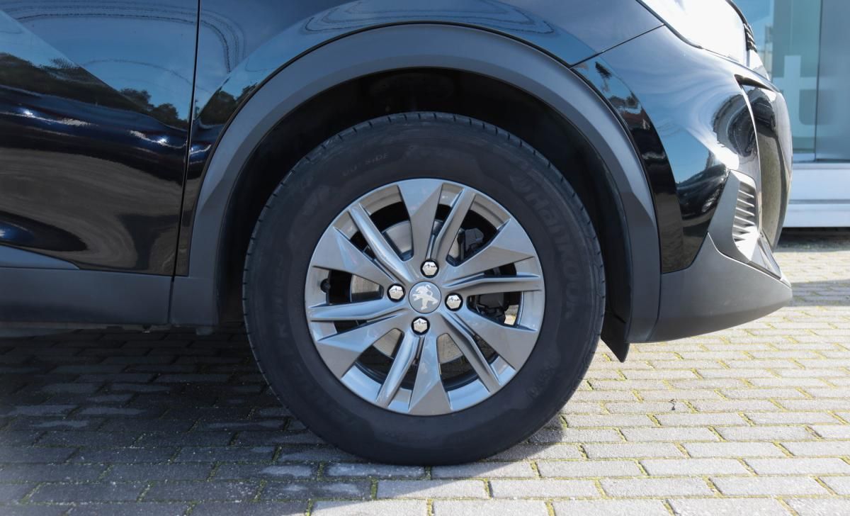 peugeot-2008-2022-gasolina-1199cc