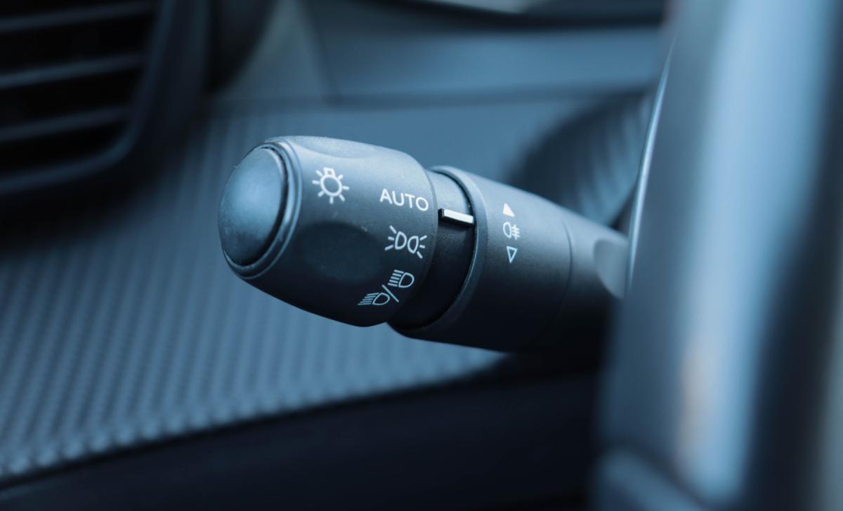 peugeot-2008-2022-gasolina-1199cc