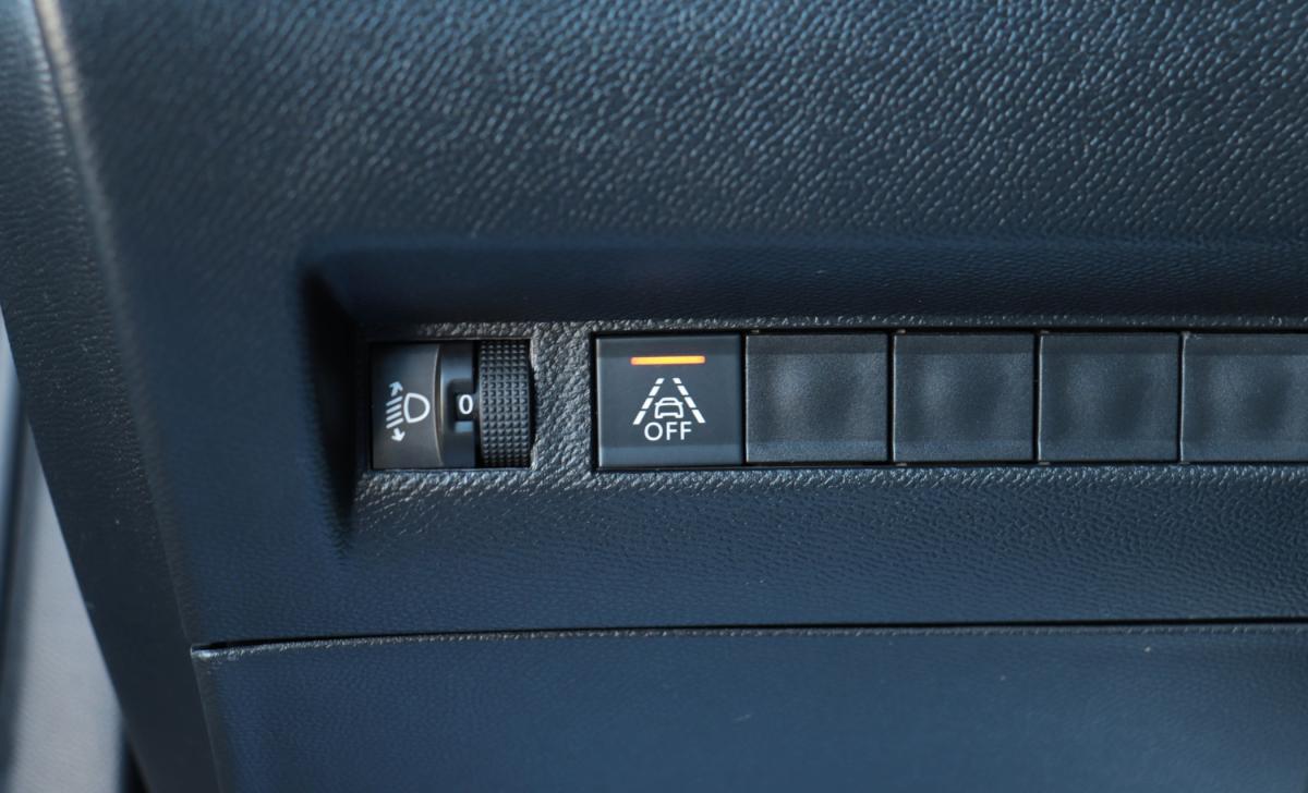 peugeot-2008-2022-gasolina-1199cc