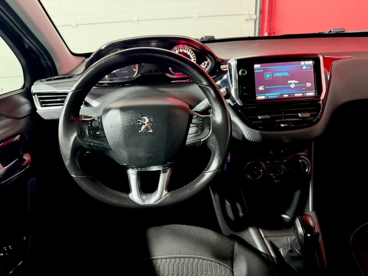 peugeot-208-2017-gasolina-1199cc