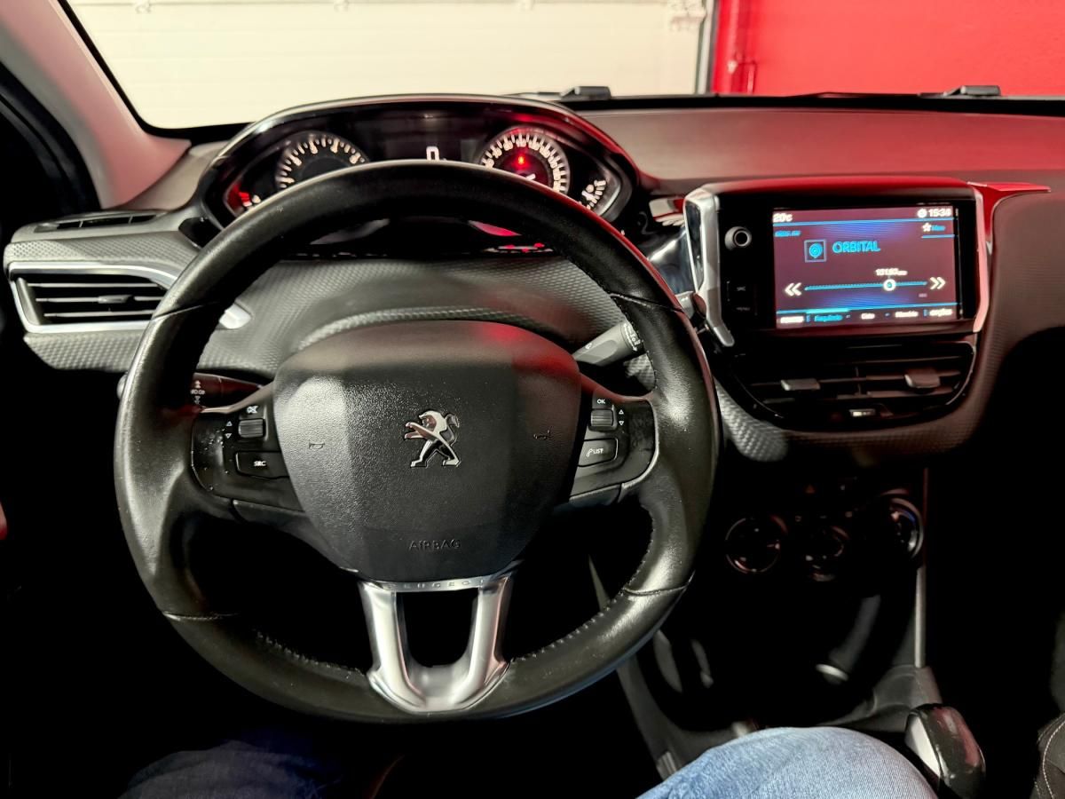 peugeot-208-2017-gasolina-1199cc