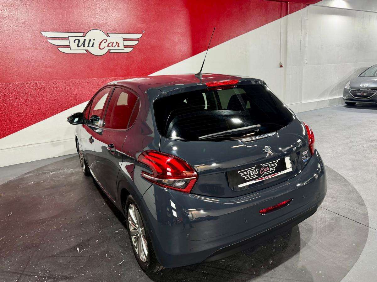 peugeot-208-2017-gasolina-1199cc