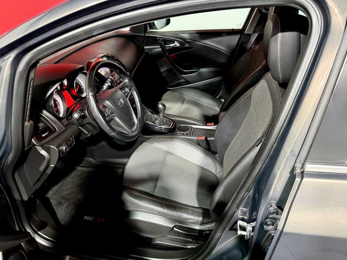 opel-astra-sport-tourer-2016-diesel-1598cc