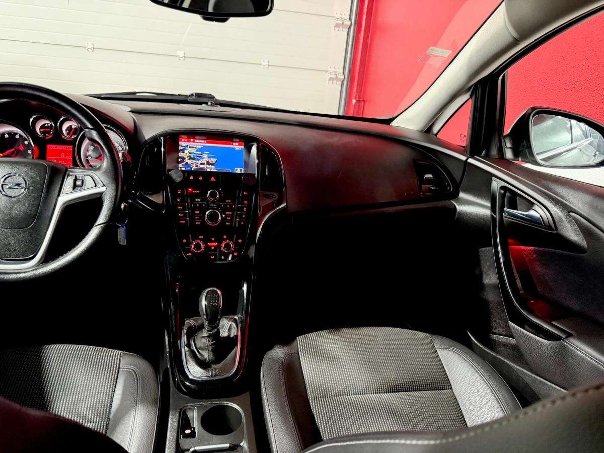 opel-astra-sport-tourer-2016-diesel-1598cc