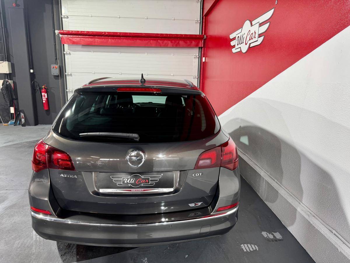 opel-astra-sport-tourer-2016-diesel-1598cc