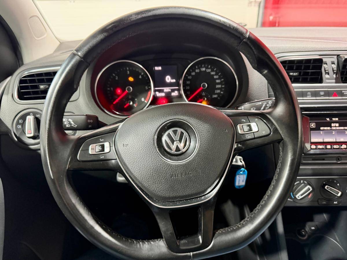 volkswagen-polo-2015-diesel-1422cc
