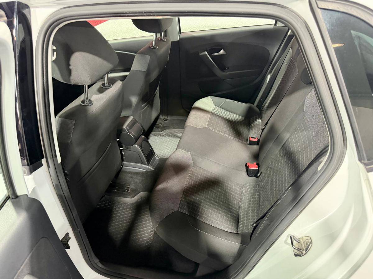 volkswagen-polo-2015-diesel-1422cc