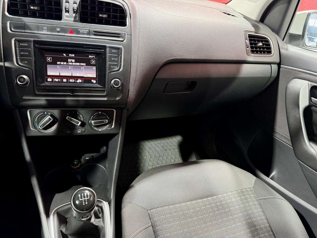 volkswagen-polo-2015-diesel-1422cc