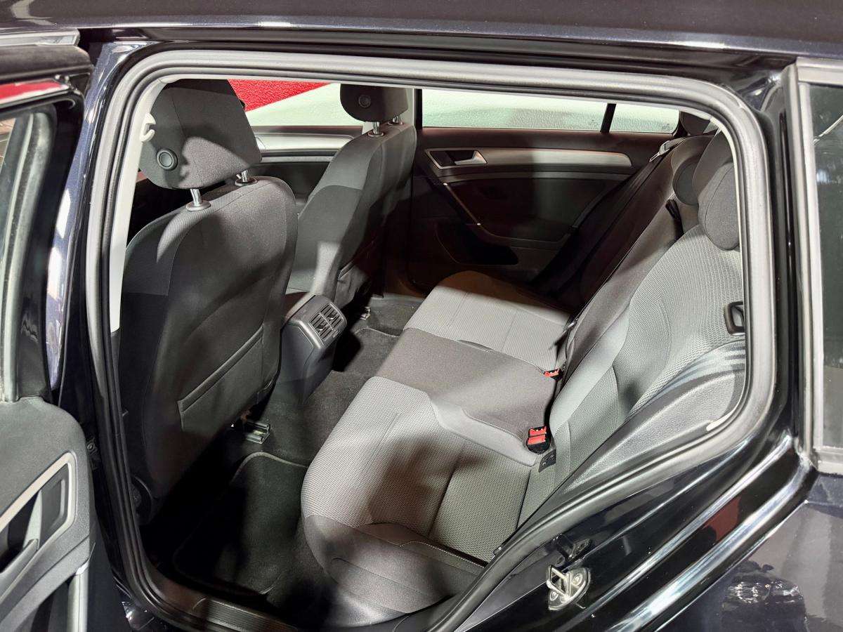 volkswagen-golf-variant-2015-diesel-1598cc