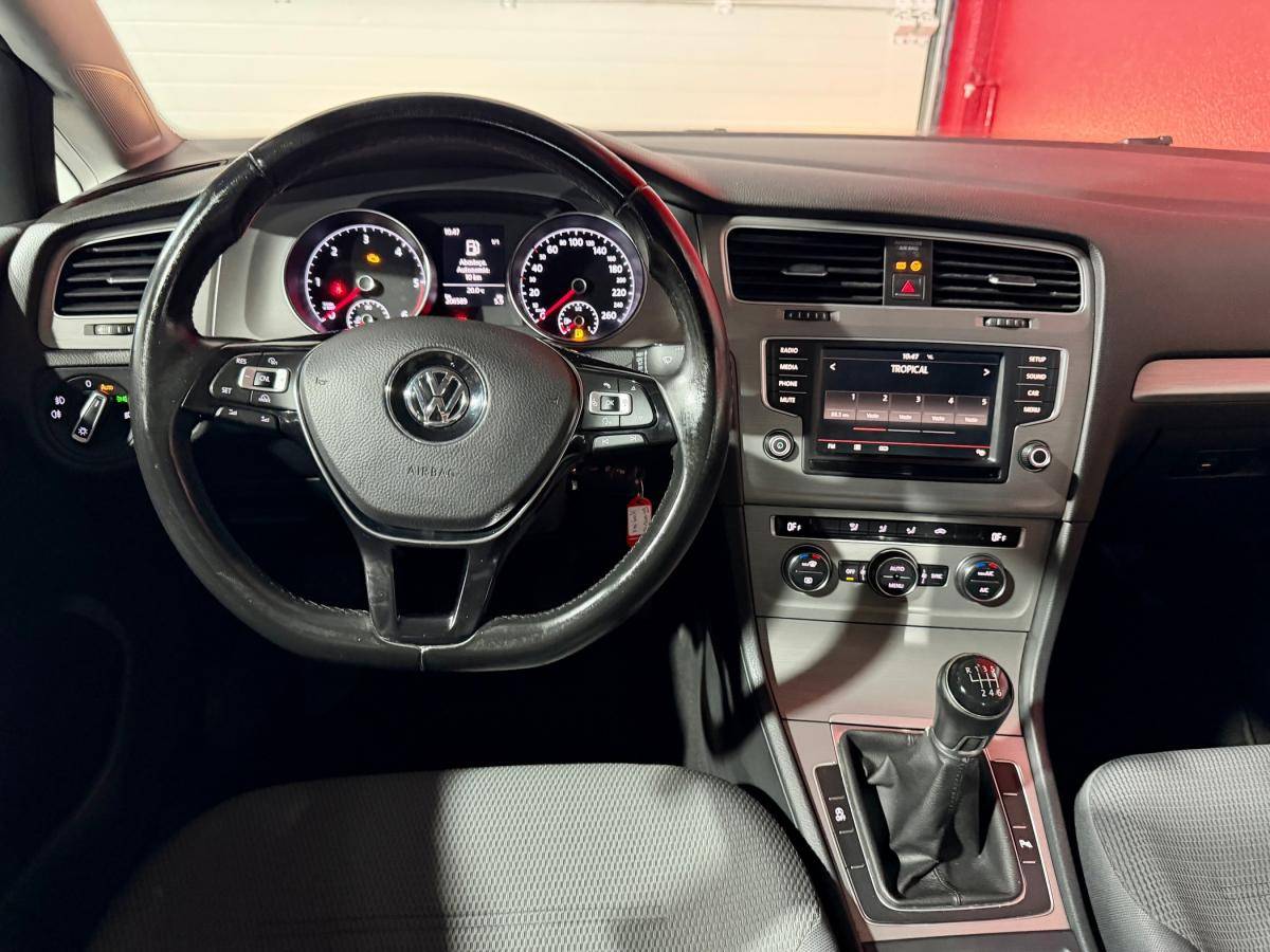 volkswagen-golf-variant-2015-diesel-1598cc