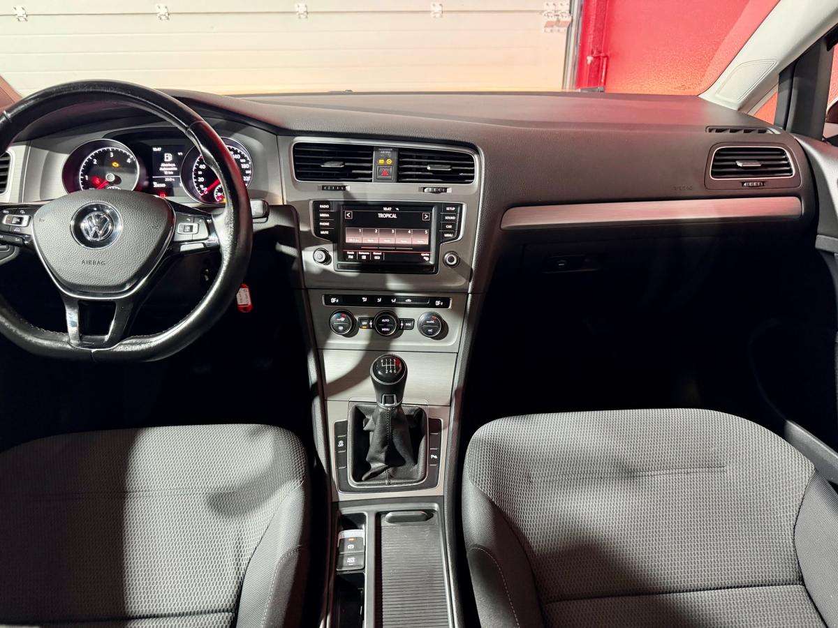 volkswagen-golf-variant-2015-diesel-1598cc