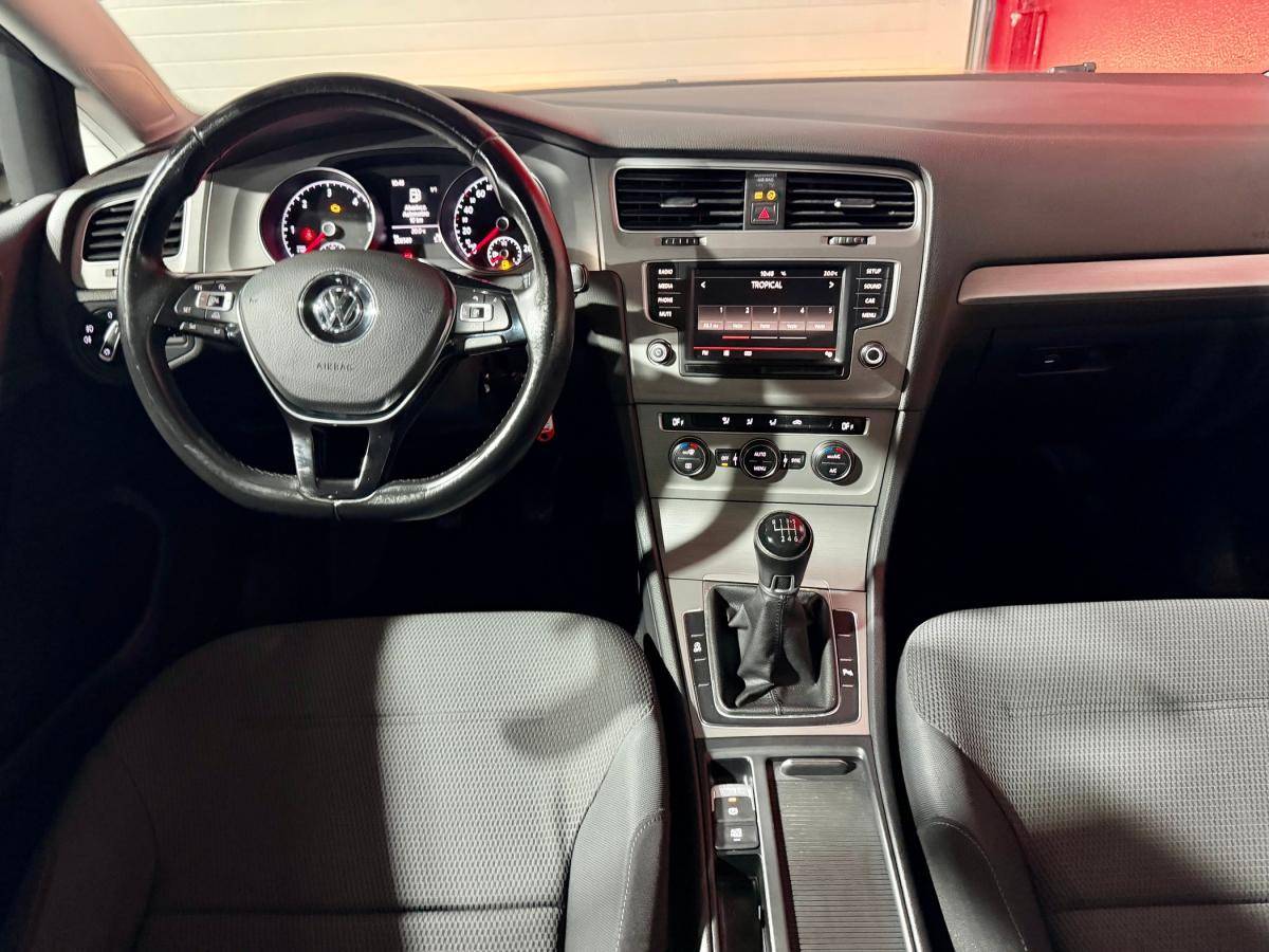 volkswagen-golf-variant-2015-diesel-1598cc
