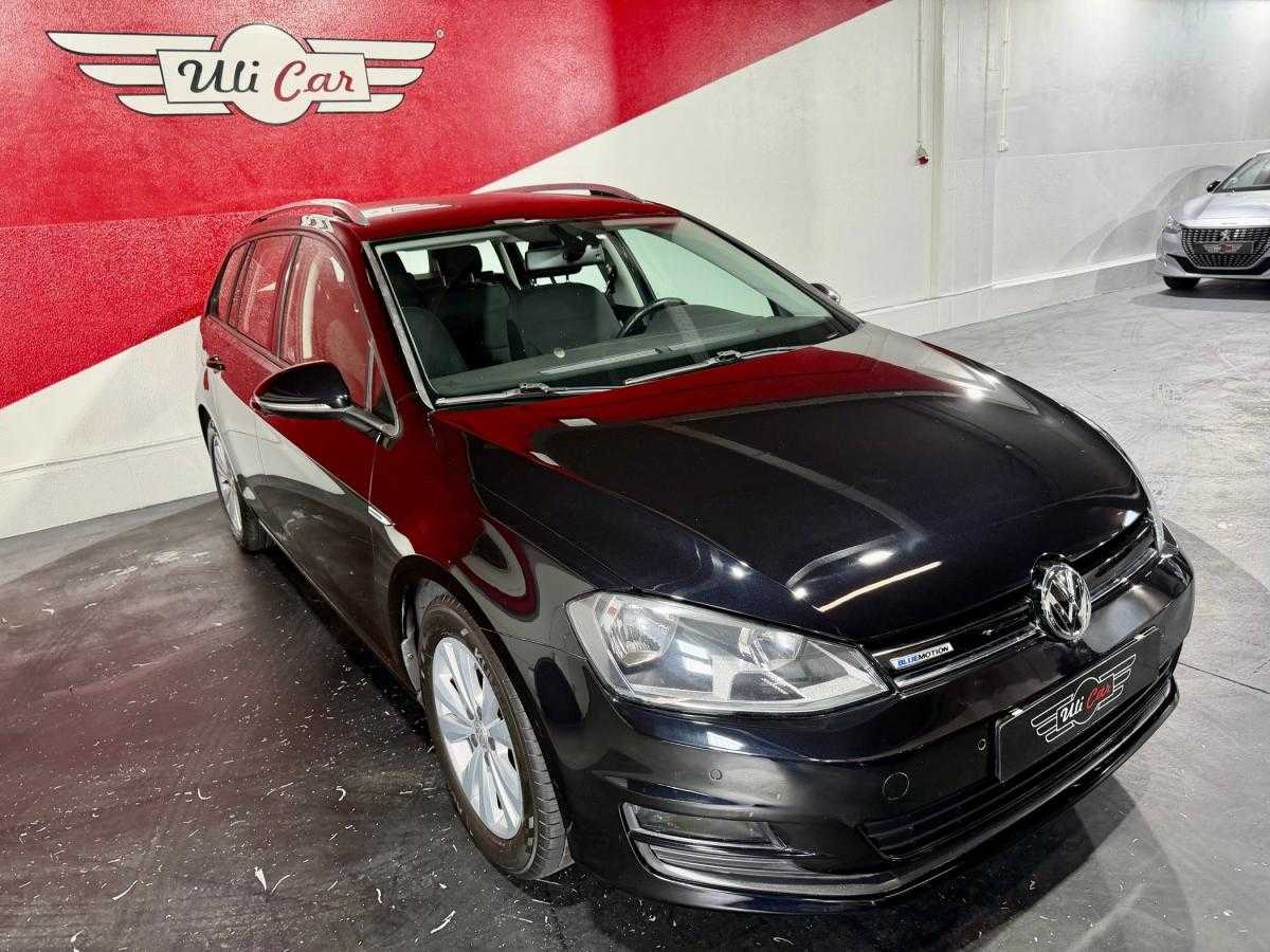 volkswagen-golf-variant-2015-diesel-1598cc