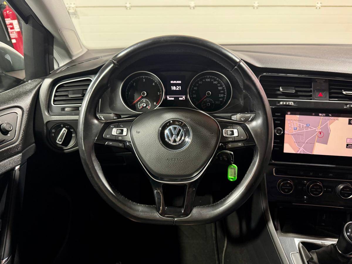 volkswagen-golf-variant-2019-diesel-1598cc