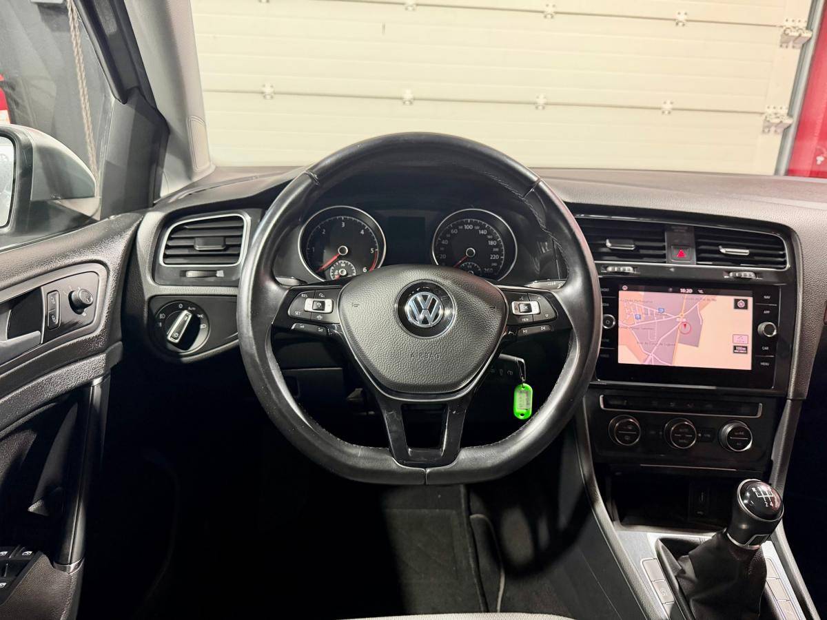 volkswagen-golf-variant-2019-diesel-1598cc