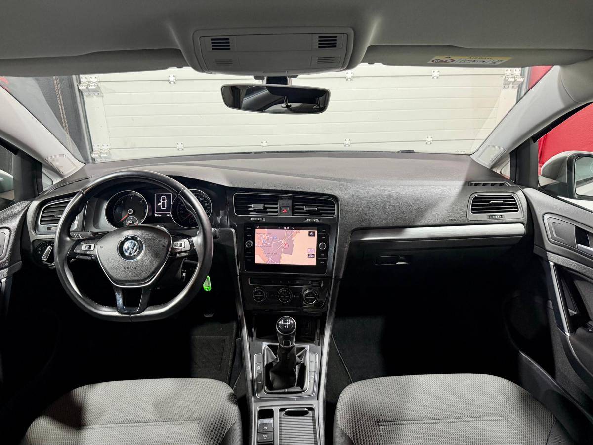 volkswagen-golf-variant-2019-diesel-1598cc
