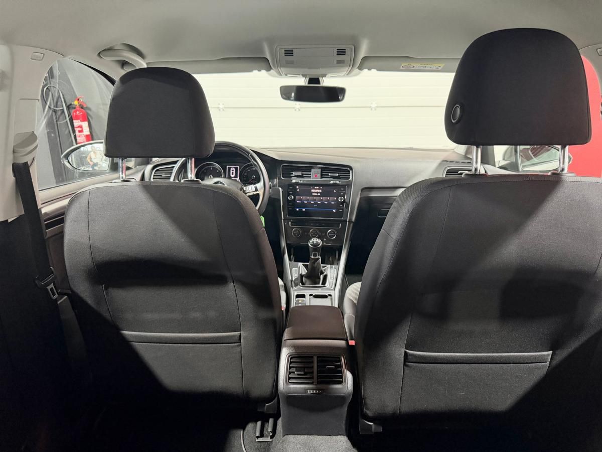 volkswagen-golf-variant-2019-diesel-1598cc