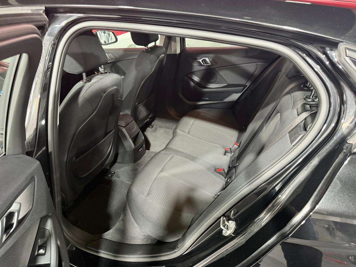 bmw-serie-1-2021-diesel-1496cc