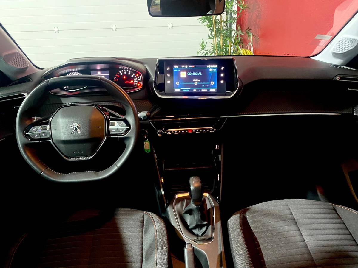 peugeot-208-2022-gasolina-1199cc