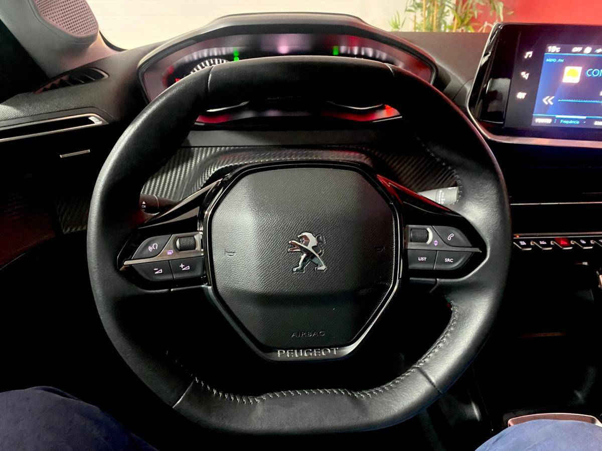 peugeot-208-2022-gasolina-1199cc