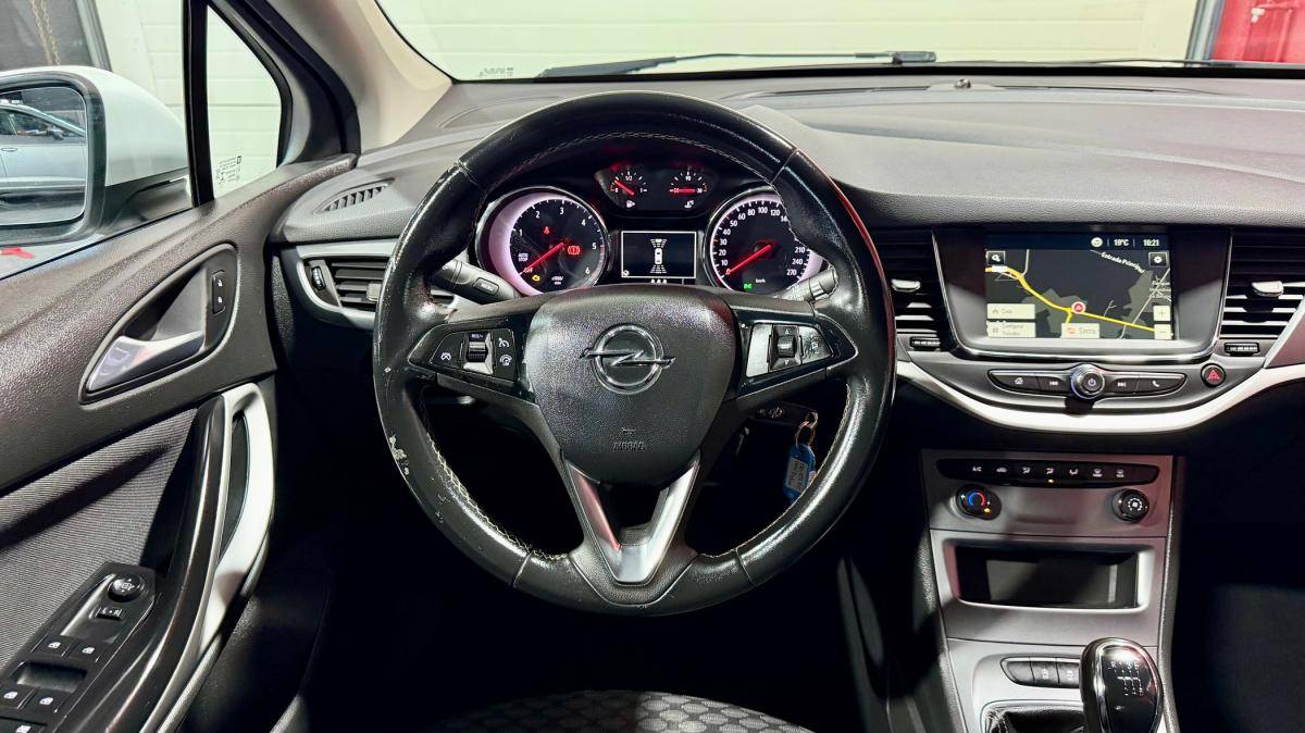 opel-astra-2020-diesel-1496cc