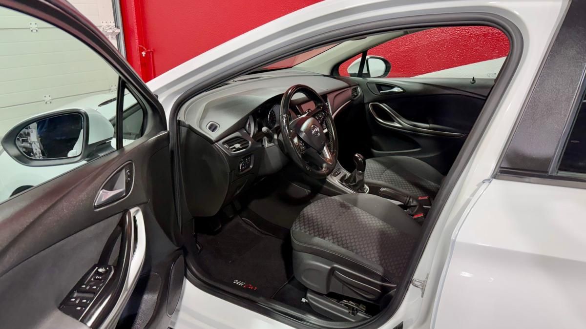opel-astra-2020-diesel-1496cc