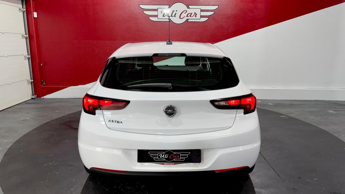 opel-astra-2020-diesel-1496cc