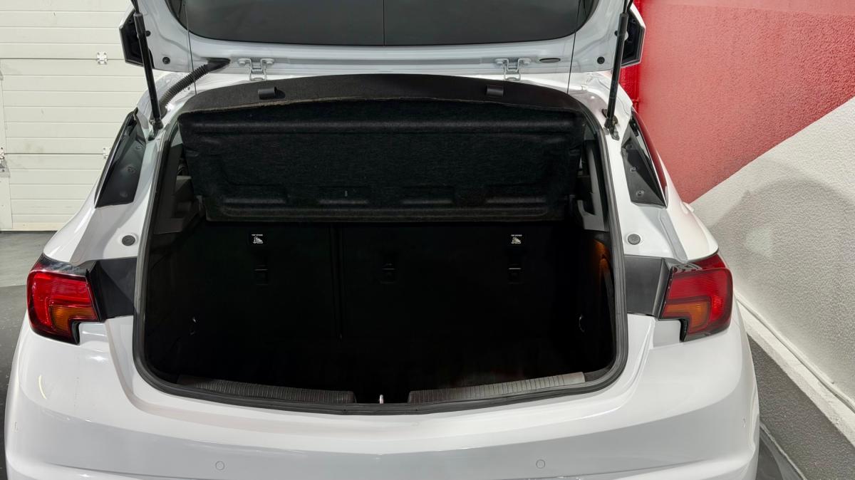 opel-astra-2020-diesel-1496cc