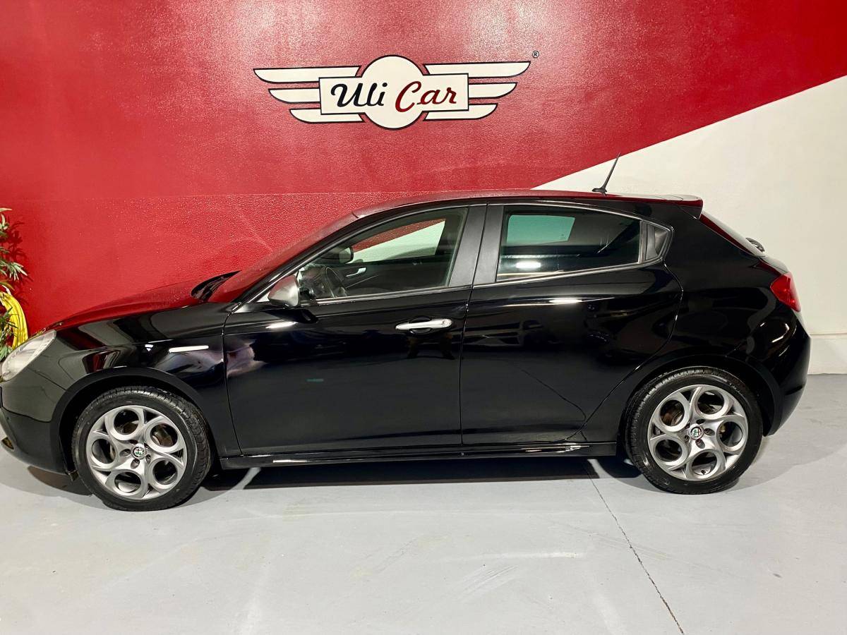 alfa-romeo-giulietta-2019-diesel-1598cc