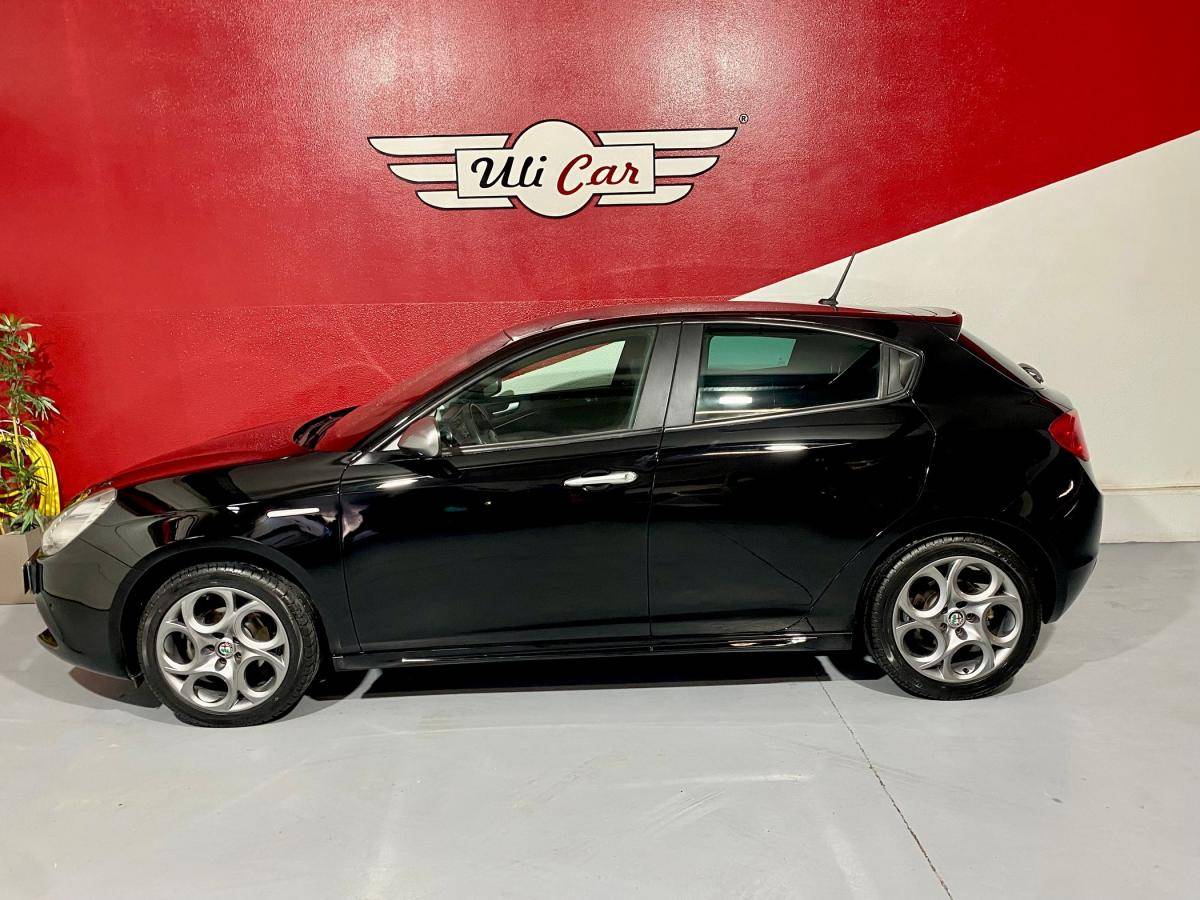 alfa-romeo-giulietta-2019-diesel-1598cc