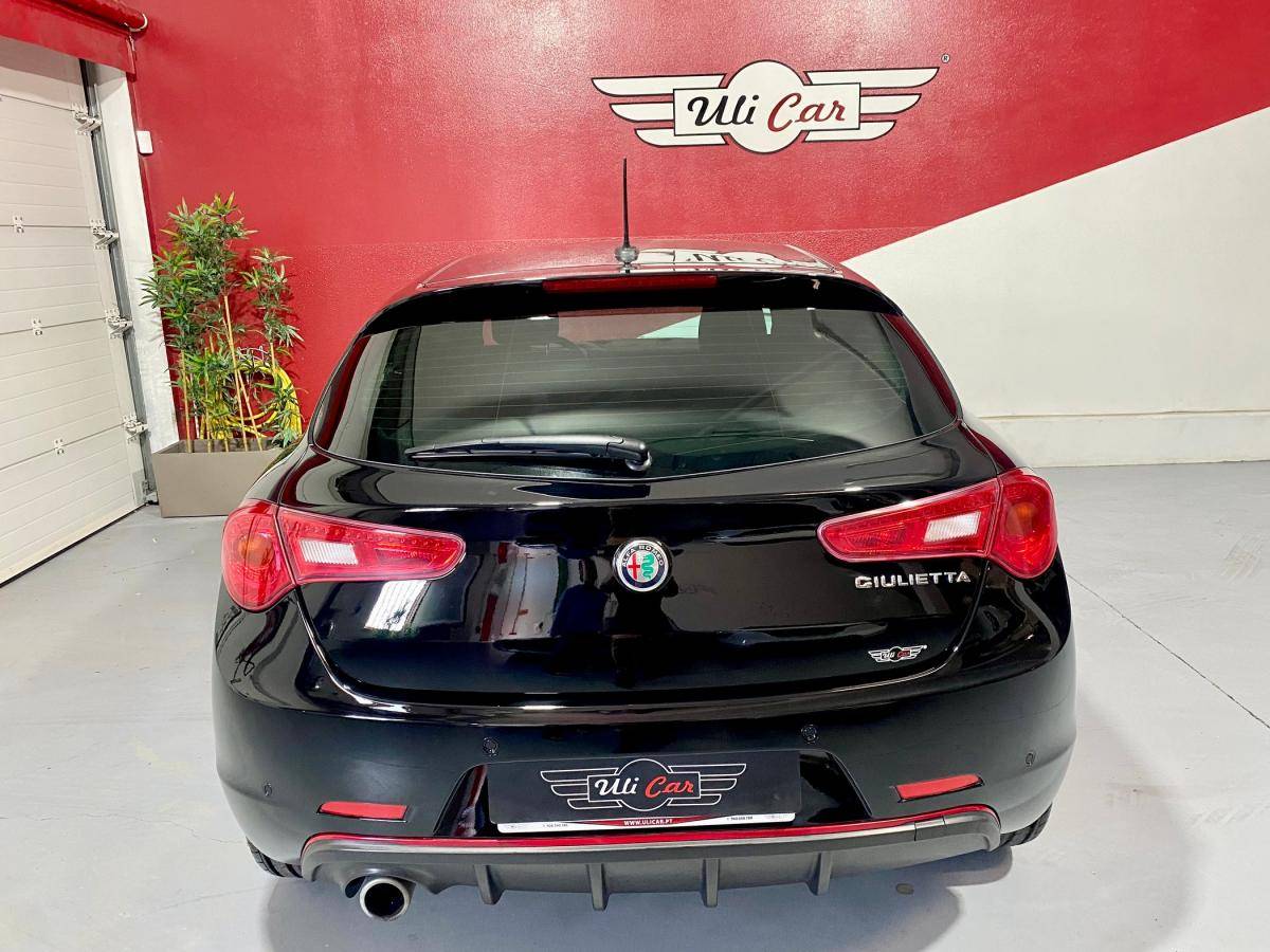 alfa-romeo-giulietta-2019-diesel-1598cc