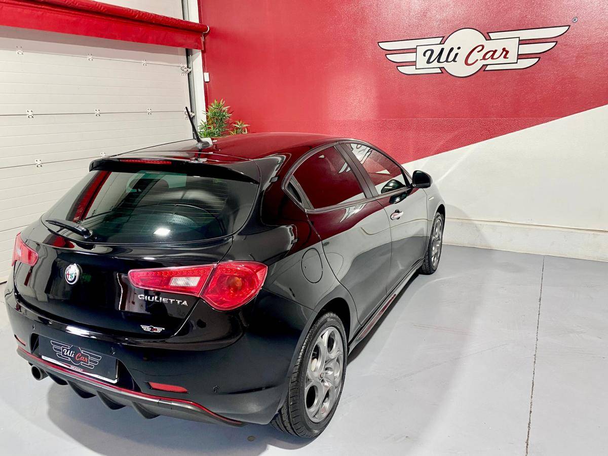 alfa-romeo-giulietta-2019-diesel-1598cc